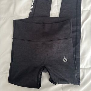 RyderWear Black Scrunch Leggings